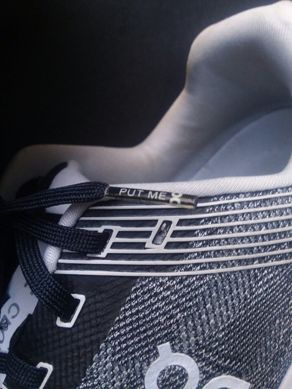 On Cloud Running Trainers Shoes Reflective Trim Logo Runners Gym Beach Work Out - Picture 2 of 13